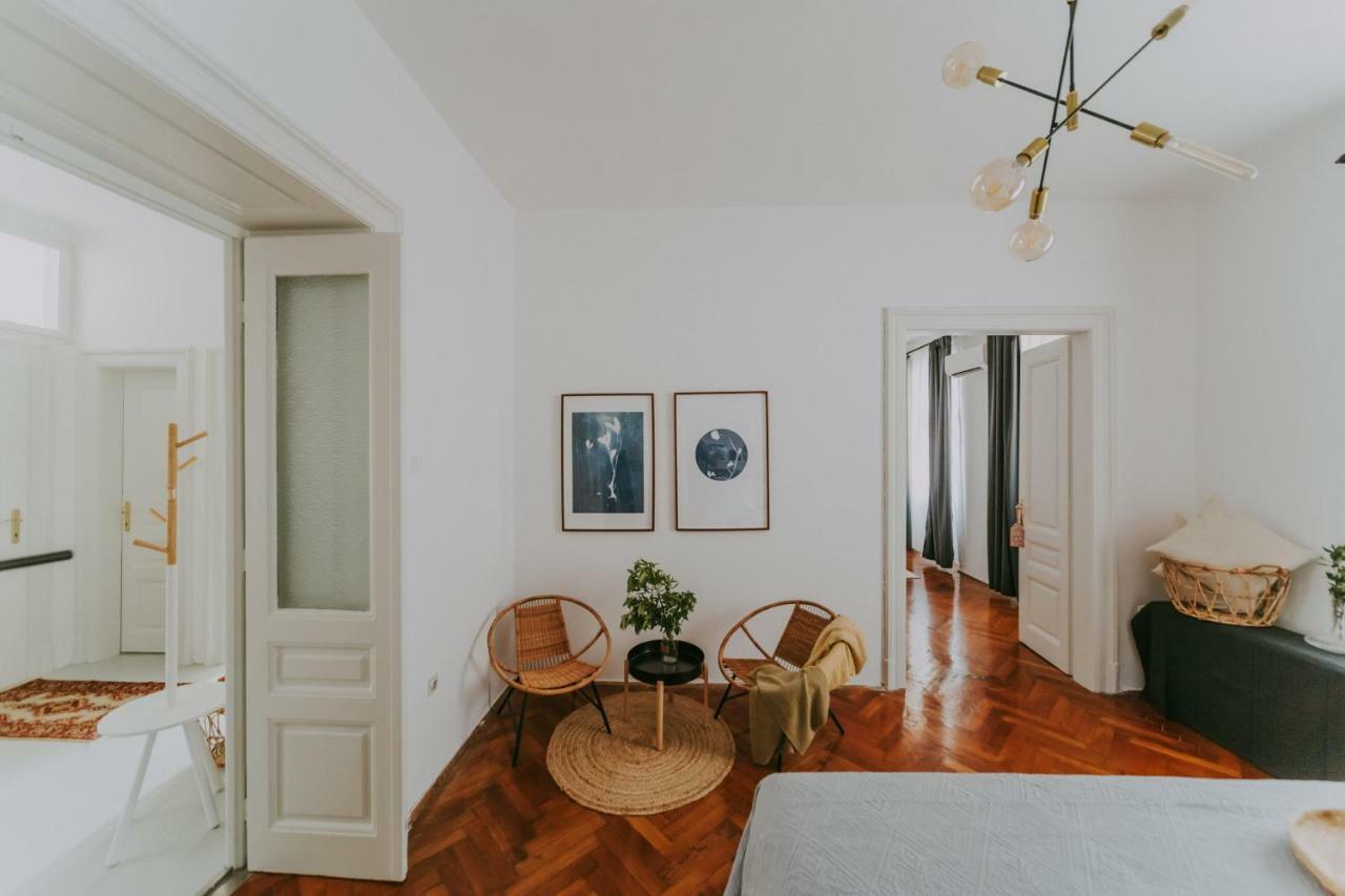 Alloro Boutique Apartment Pula Exteriör bild